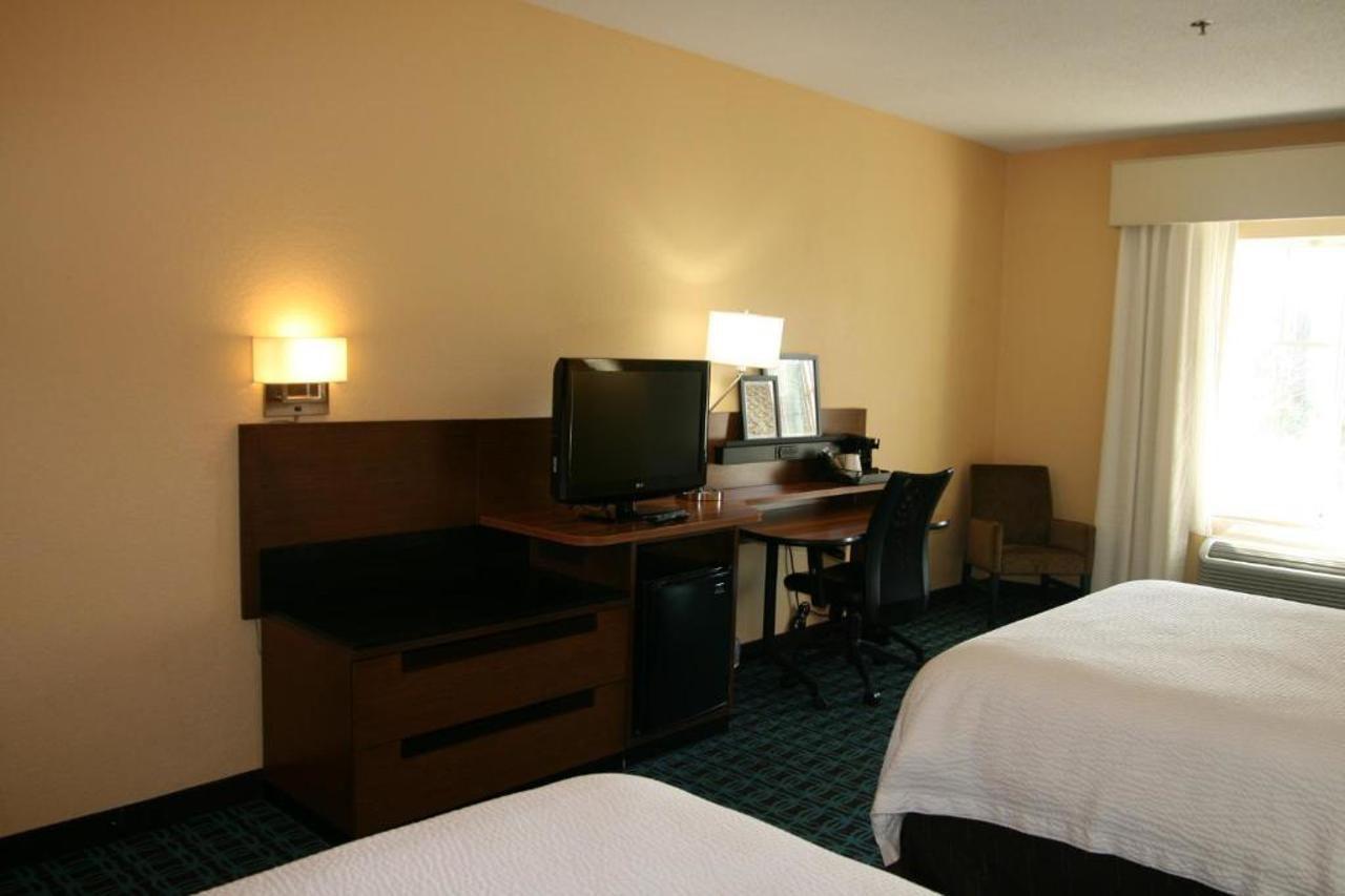 Fairfield Inn & Suites Hilton Head Island Bluffton ภายนอก รูปภาพ